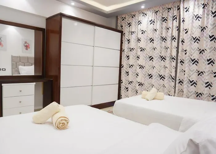 Luxury Two Bedroom In Delta