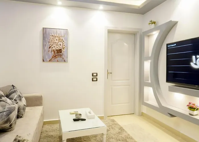 Apartment Luxury Two Bedroom In Delta