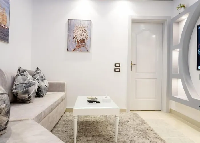 Luxury Two Bedroom In Delta