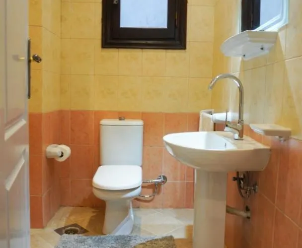 Luxury Two Bedroom In Delta